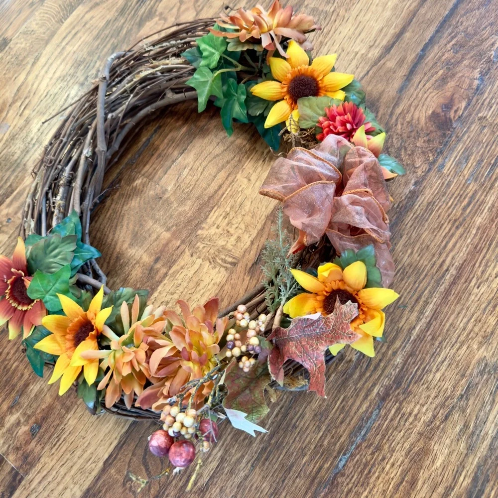 16” CUSTOM Rustic Farmhouse Sunflower & Daisy Floral Wooden Grapevine Wreath